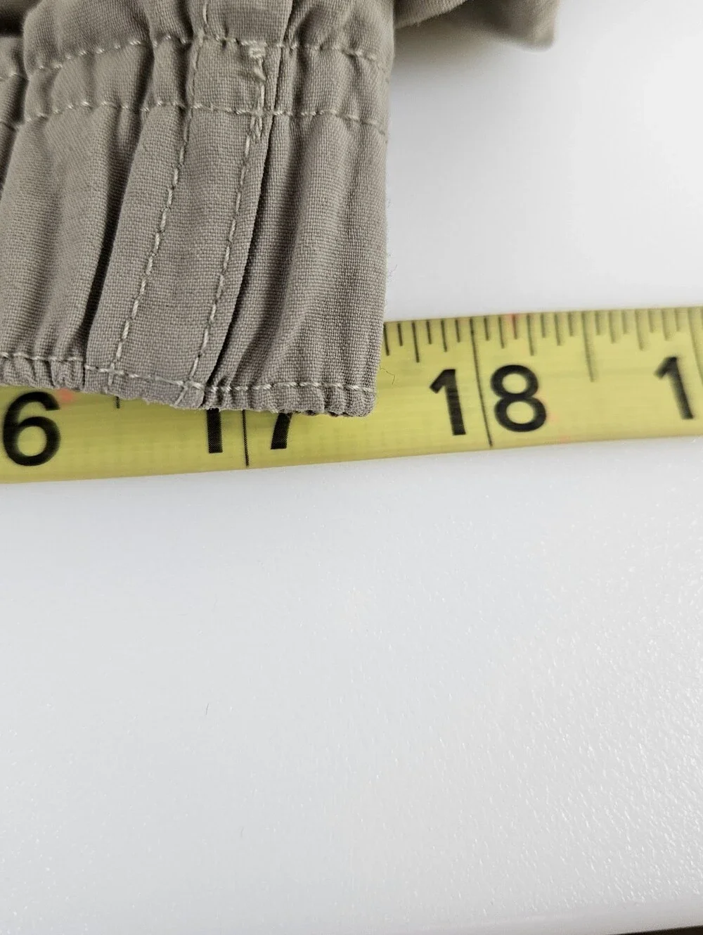 Columbia XL Khaki Shorts